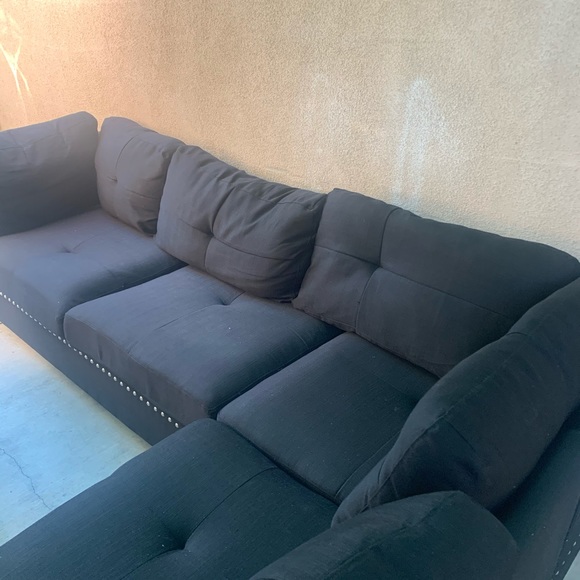 Sectional - Picture 2 of 5